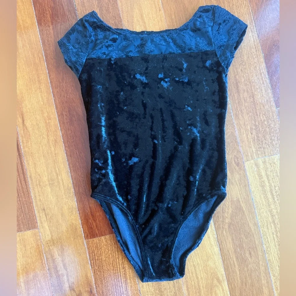 DANSKIN Now leotard Black Velvet / Lace Girls One Piece Dance Gymnastics M 7/8